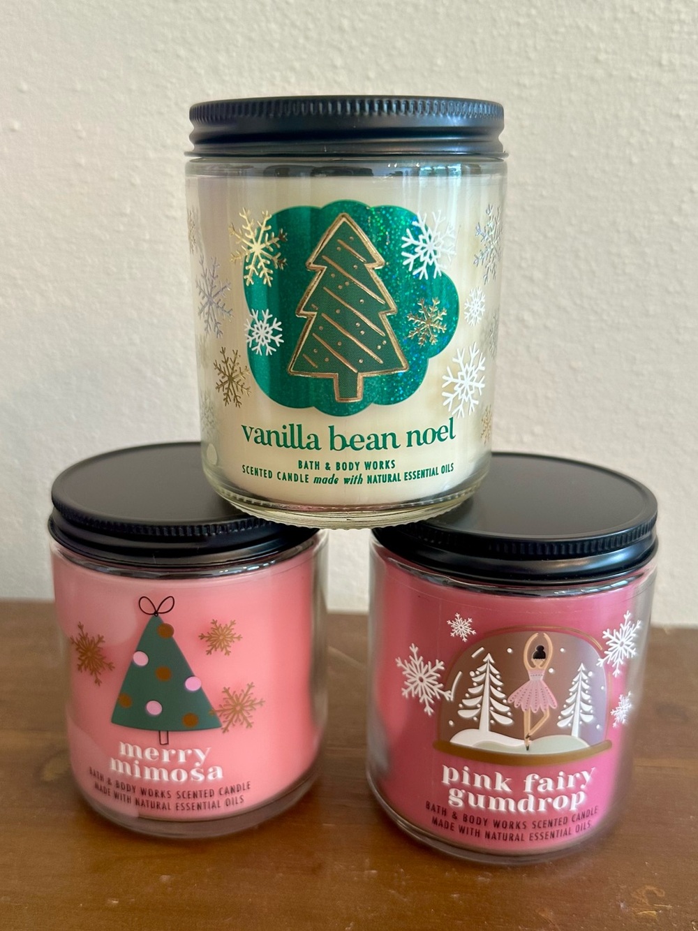 Bath & Body Works Christmas Single Wick Candle Set